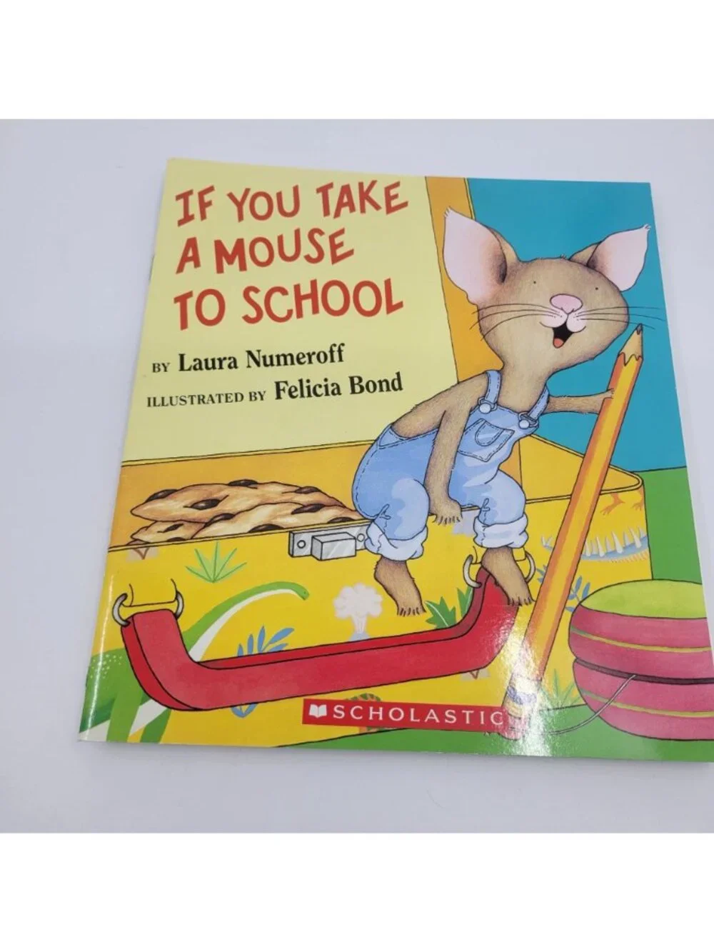 IF YOU GIVE A MOUSE A.... Lot of 6 Children's Books by Laura Numeroff - BK313